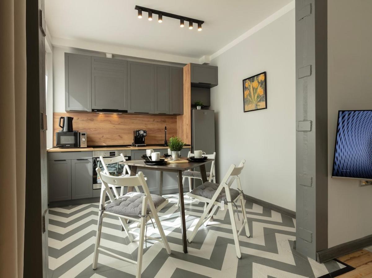 Apartment Downtown Stylish Flat Sofia