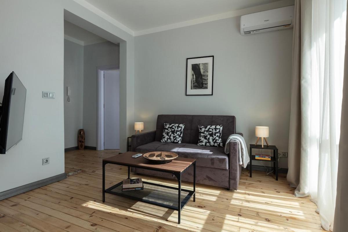 Downtown Stylish Flat Sofia