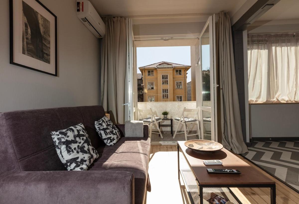 Downtown Stylish Flat Apartment Sofia